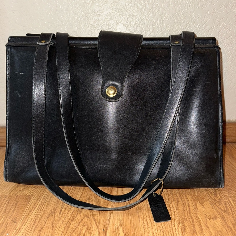 NEGOTIABLE Vintage Coach Barclay Bag